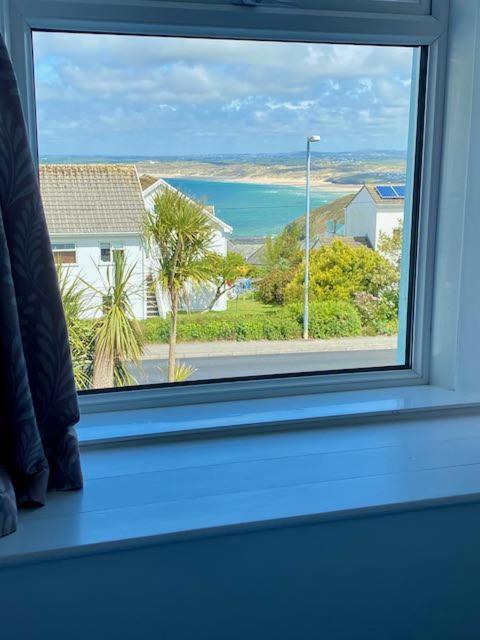 Coast Accommodation St. Ives Exterior photo