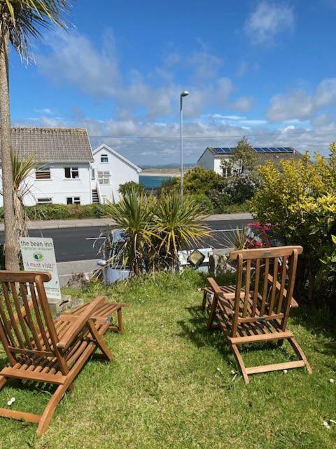 Coast Accommodation St. Ives Exterior photo
