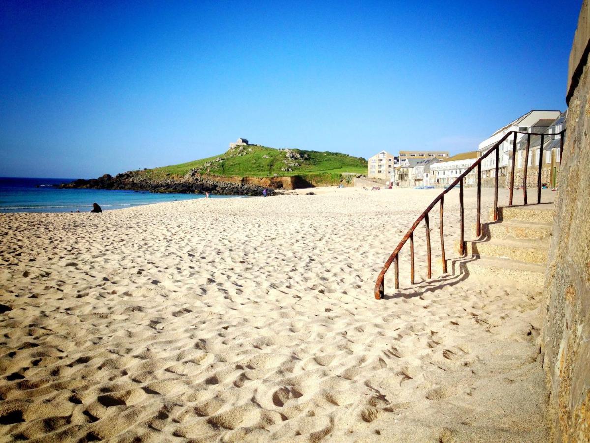 Coast Accommodation St. Ives Exterior photo