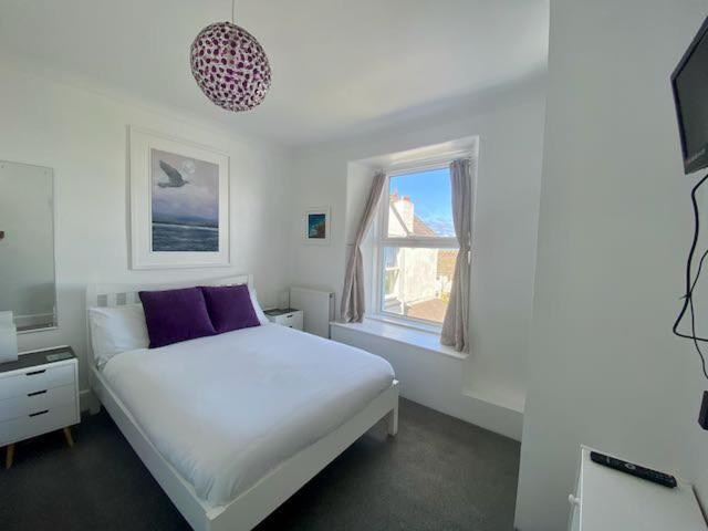 Coast Accommodation St. Ives Exterior photo